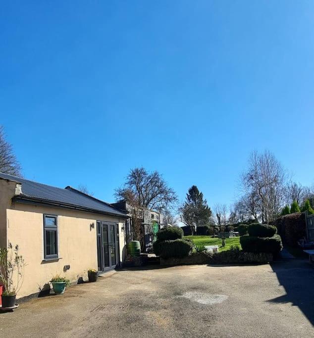 Sycamore Lodge Kent With Ev Zappi Type 2, Swimming Pool For A Fee Sellindge Dış mekan fotoğraf